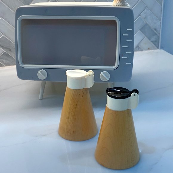 Vintage Maple Rocket Mod Salt and Pepper Shakers -Made in Germany - Picture 1 of 12